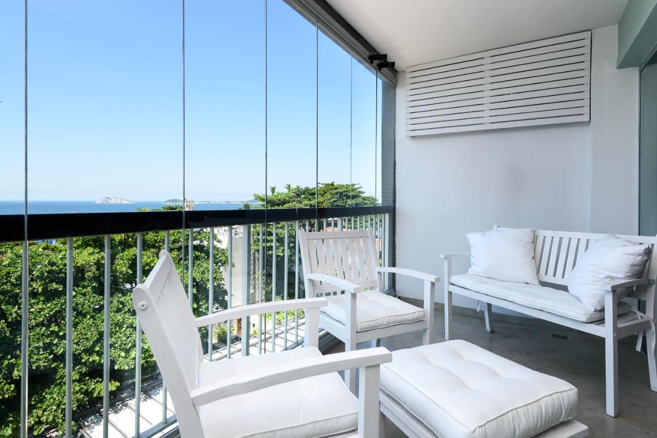 Ocean Blue Moderno: Beachfront Luxury With Stunning Views Apartment *